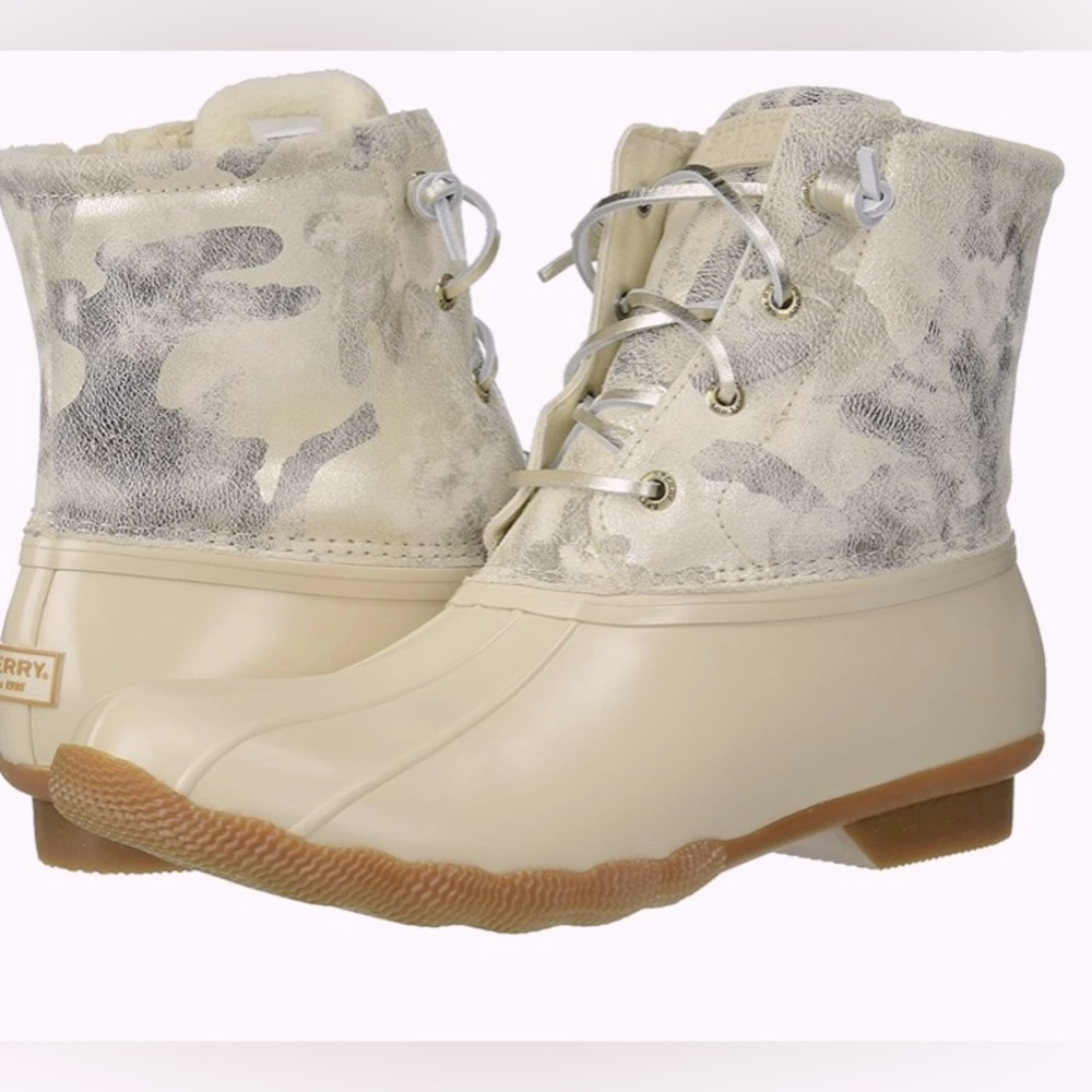 NWOT Sperry Water Resistant Boots